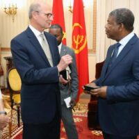 A Igreja Adventista e o Estado Angolano: aproximação institucional ou traição profética? Adventist-Angola-Ted-Wilson-1.1d3f254bc6b70b1b869d00ba37f34f91